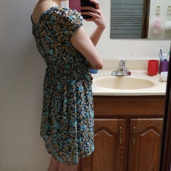 Zara Basic scoop neck floral dress xs - Picture 8 of 8